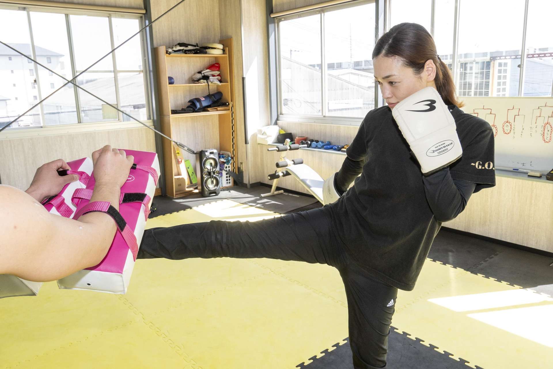 本格的なフォームを身に着け、効率的に脂肪燃焼を促します。