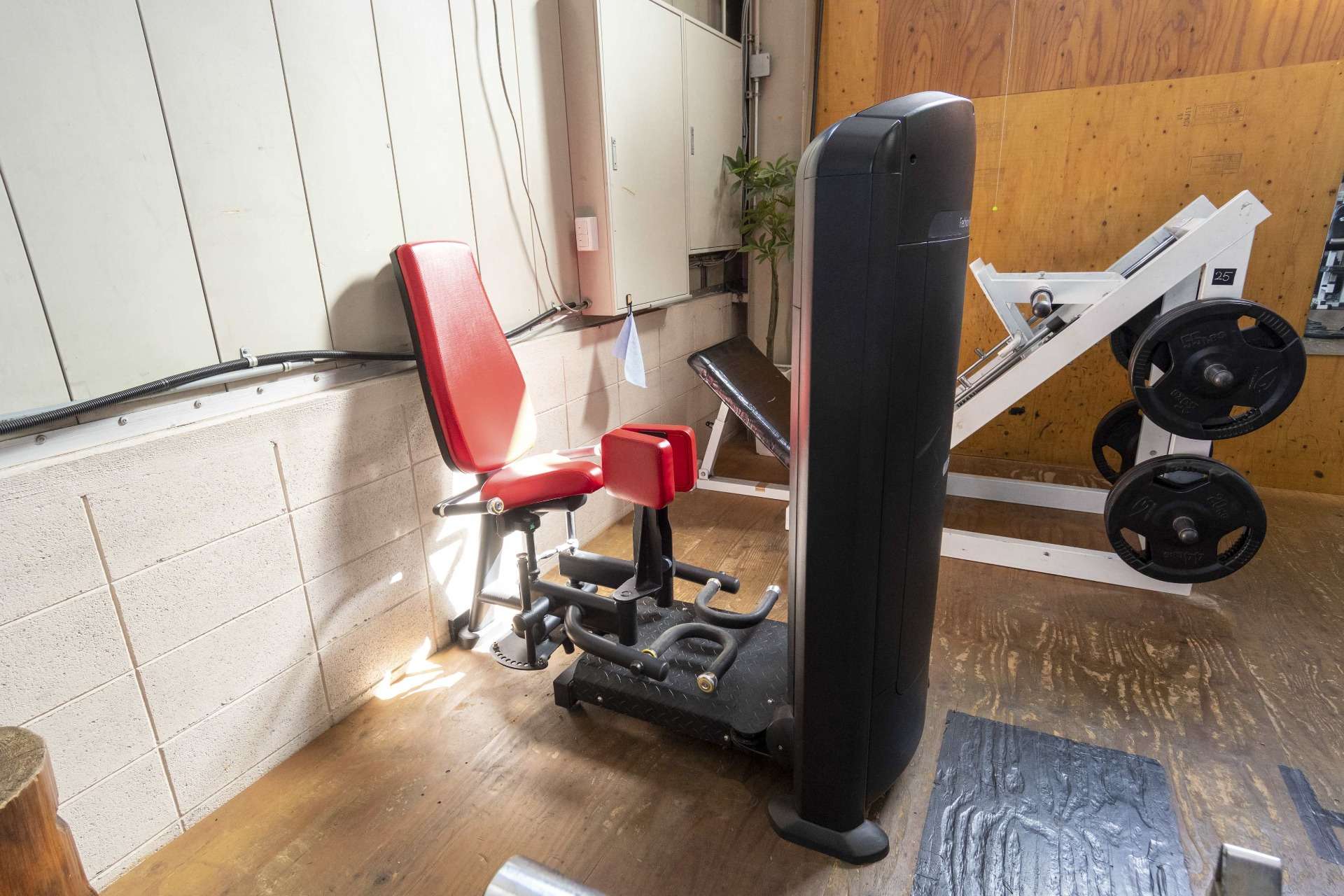 【マシーン】内もも、お尻 特化型マシーン